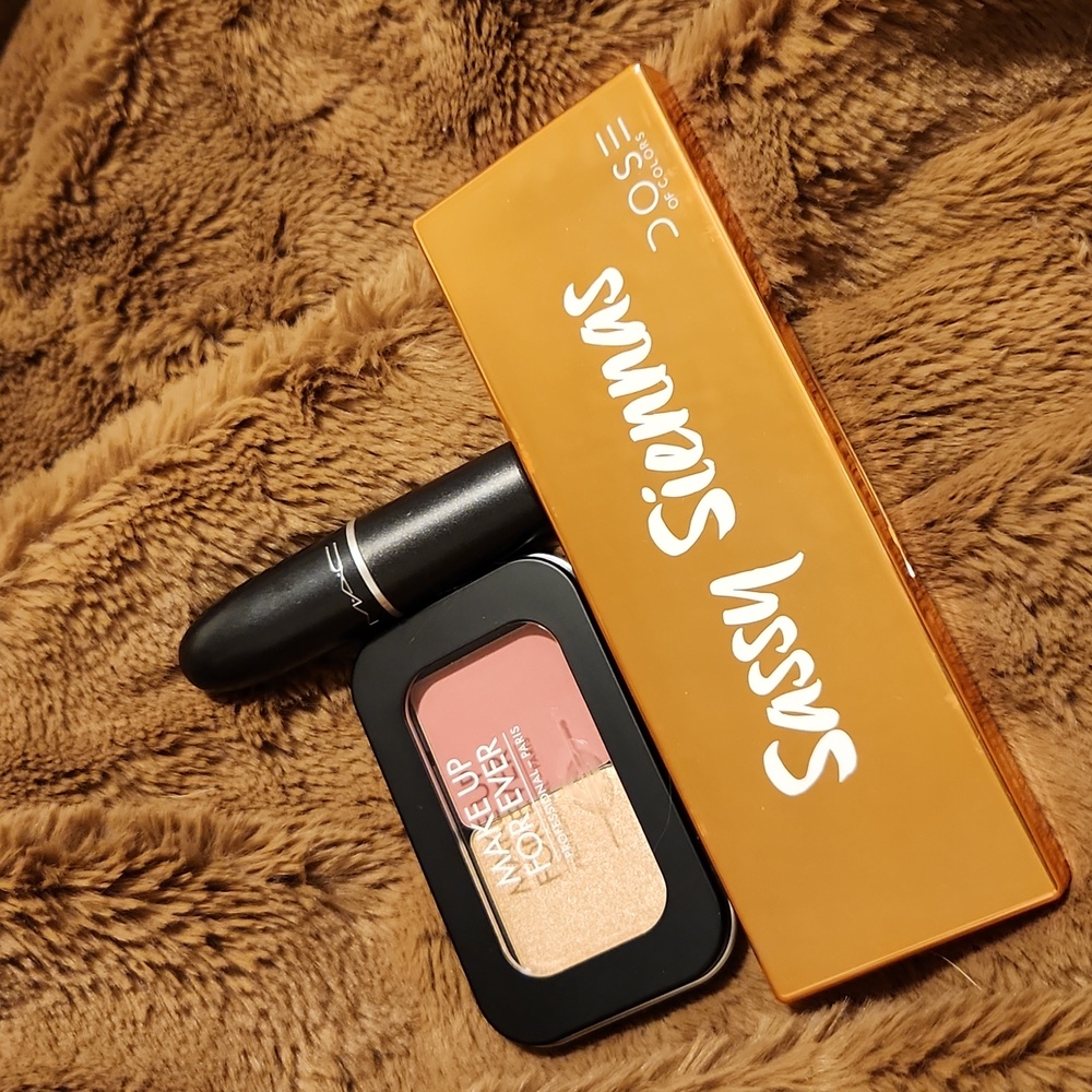 Make Up Forever Mac Dose of Colors make up bundle new